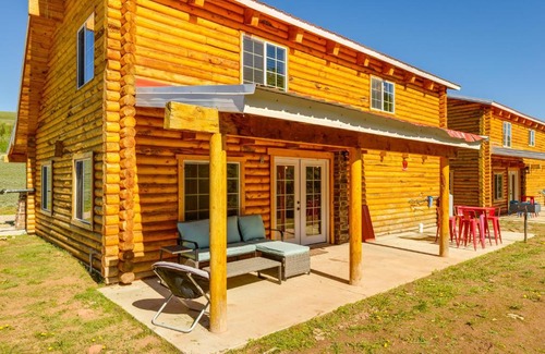 Kemmerer House | Mountain Cabin in Wyoming Range Scenic and Remote!