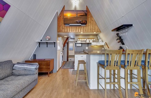 Alyeska House | Mountain Cabin on Alyeska with Amazing Valley Views