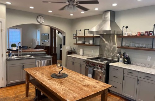 Glenwood Springs House | Mountain Classic NEW *Arcade/Air Hockey* 5 Suites!