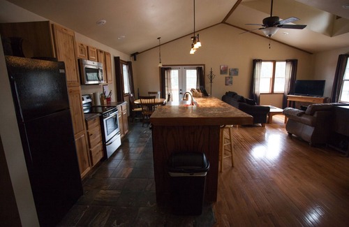Deadwood Apartment | Mountain Escape at Mad Peak Lodging, sleeps up to six