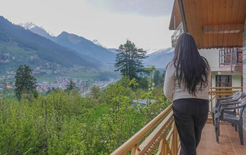 Jagatsukh Hotel | Mountain Face cottage and Resort