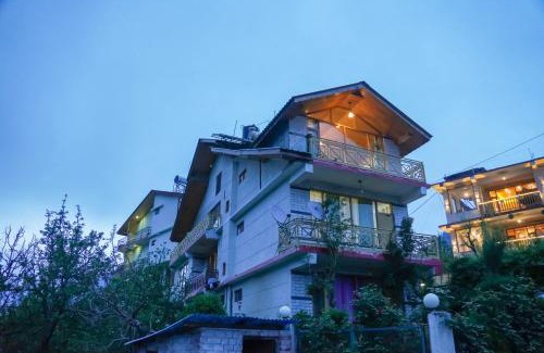 Jagatsukh Hotel | Mountain Face cottage and Resort