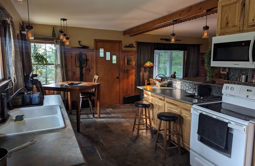 Saranac Lake House | Mountain House - Steps to the Rail Trail!