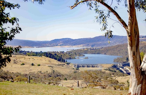 Jindabyne House | Mountain Lowry Lodge