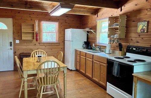 Slade Cabin | Mountain Memories | RRG |