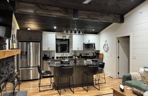 Jamestown House | Mountain Modern Luxury