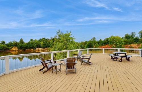 South Pittsburg House | Mountain Springs Retreat