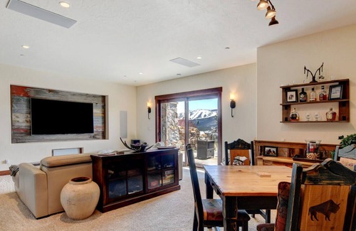 Rendezvous House | Mountain Top Luxury Home / Hot Tub & Incredible Views / Best Price - $500 FREE Activities Daily
