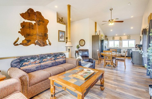 Elizabeth House | Mountain-View Colorado Getaway on 40 Private Acres