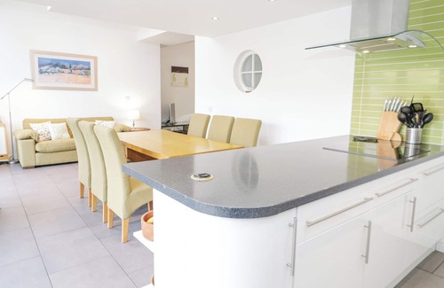 Henryd Cottage | MOUNTAIN VIEW, family friendly, with open fire in Conwy