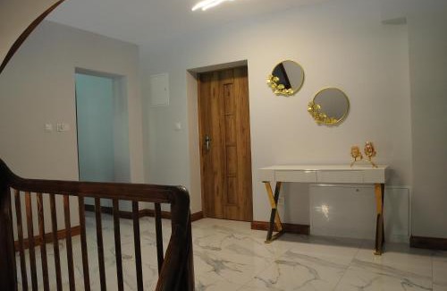 Jedlina-Zdroj House | Mountain View Guest Rooms