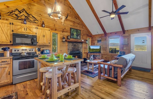 Stanardsville House | Mountain View Hideaway | 1 Bed, 1 Bath