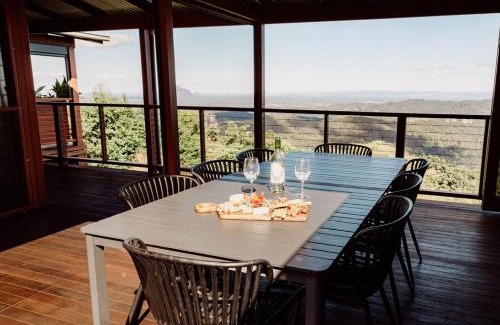 Wootha House | Mountain View House and Studio Maleny