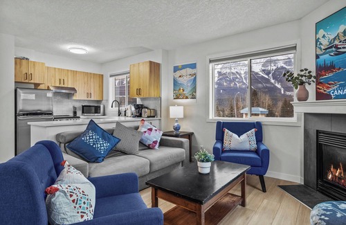 Harvie Heights House | Mountain View Oasis with Hot Tub at Banff National Park Gate