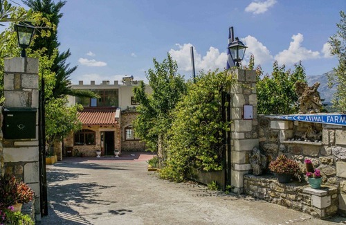Thronos Bed & Breakfast | Mountain View Room for 3 people