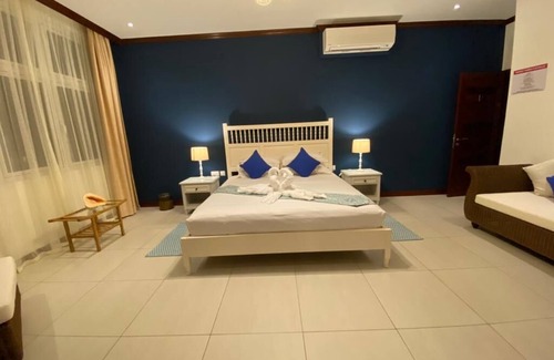 Glacis Bed & Breakfast | Mountain View Suite 1 Bedroom B&B Suite