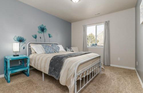 Pocatello Apartment | Mountain-View Townhouse