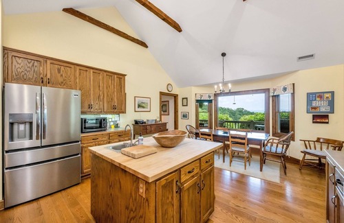 Grassy Creek Cabin | Mountain Views - Indoor & Outdoor Wood Burning Fireplaces - Close to Grayson Highlands