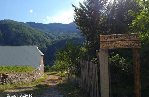 Shale House | Mountain Vista Guesthouse Shkafi