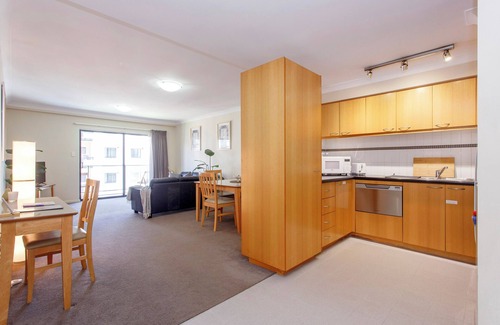 Perth Central Business District Apartment | Mounts Bay Village Apartment - Perth CBD