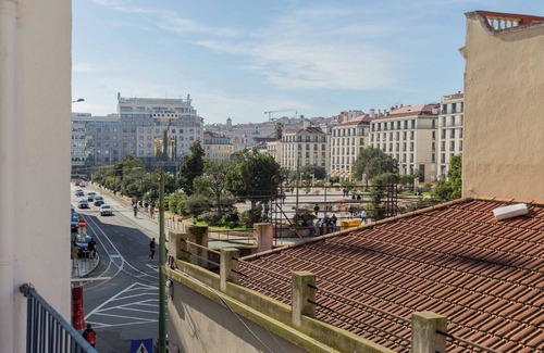 Mouraria Apartment | Mouraria 4BR| Alfama, Tram 28, Terrace, A/C, Halal