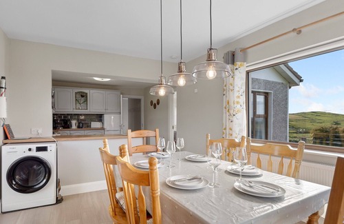 Connemara House | Mourneen Cottage