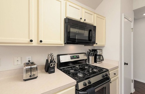 Round Rock House | Movie Room/Nintendo Switch; Low Cleaning Fee!