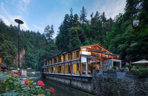 Wulingyuan Bed & Breakfast | MowenReclusion