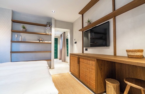 Cove Donja Krusica (Donje selo) Bed & Breakfast | Moya Boutique Sleep - Garden Haven Room 1