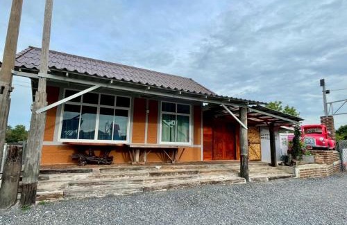 Lop Buri Resort | MRK Resort & Massage