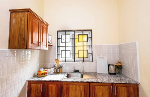 Msasani House | Msasani Nyumbani Apartments - 2 bedroom premium w/AC, Washer, 60" TV + Netflix