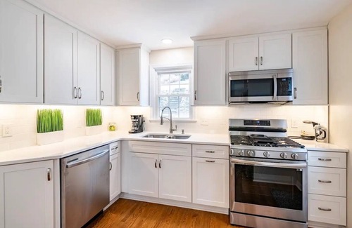 Mount Lebanon House | Mt. Lebanon Cape Cod Retreat - 7 mi/15 mins from Downtown PGH
