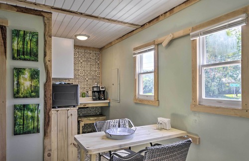 Mt Lookout Apartment | Mt Lookout Tiny House w/Backyard & Fire Pit!