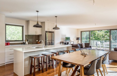 Claude Road House | Mt Rolands Cradle Retreat
