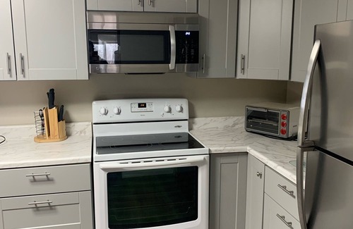 West Dover Condo | MT SNOW Great location with Moover