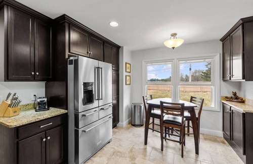 La Porte House | MTM Premier, Hot Tub, 5-Bedroom, 2 King Beds