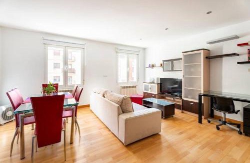 Milagrosa Apartment | MUI Pamplona