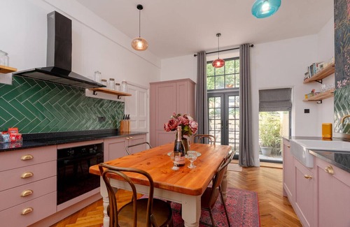 Todmorden Apartment | Mulberry Boutique Stay – Ground Floor - Tod - Near Hebden Bridge