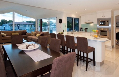 Minyama Villa | Mulloka Villa. Sunshine Coast - Absolute Waterfront. Private Infinity Pool