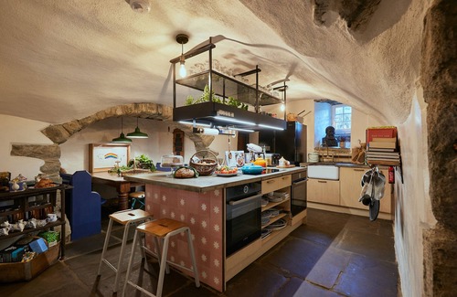 Kilmartin Cottage | Multi-Awarded Castle Nestled in Historic Glen