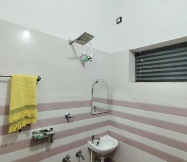 Munroe Island House | Mundro Arcadia- Petharayil Homestay