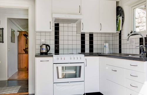 Asarum House | Munkhalla Utsikten by Interhome