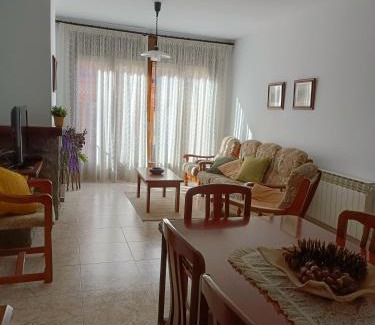 Camprodon Apartment | Muralla