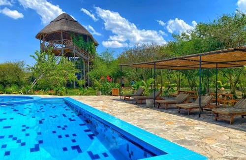 Paraa Cabin | Murchison Falls Bamboo Village