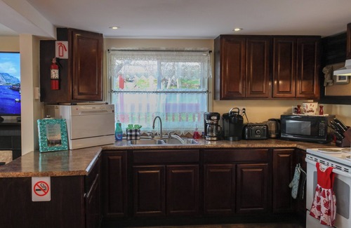 Pouch Cove House | Murray House Vacation Home: Pet friendly, mature trees, near the ocean & coast
