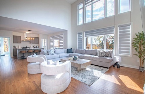 Dwight Cottage | Muskoka Hills - Four Bedroom Cottage, Sleeps 8