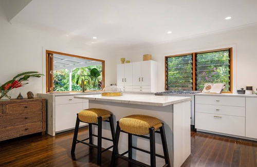 Bangalow House | Mustique - 3 BR Caribbean-inspired village retreat