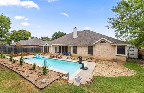 North Richland Hills Villa | My Extraordinary Villa & Pool