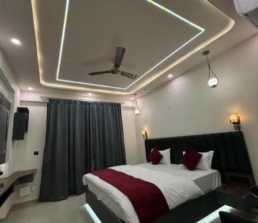 Mohangarh Apartment | My Guest Stay at Omaxe Hazratganj