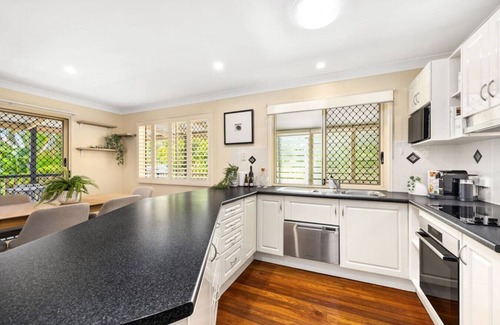 Brisbane Waterfront House | My Island Home at Coochie